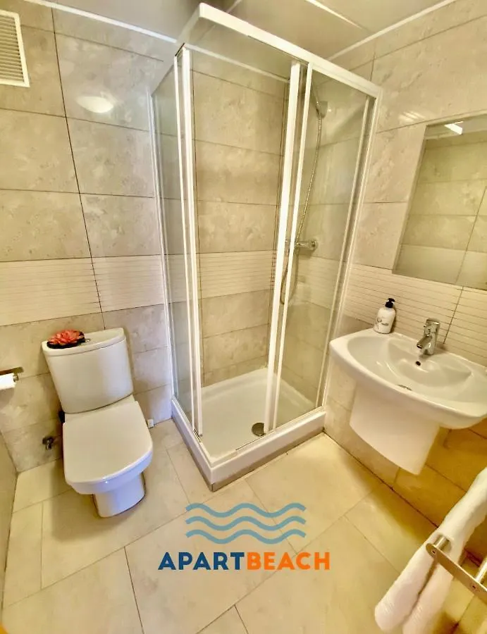Apartbeach Aquaria Spa Climatizado Parking Y Centrico Salou Spain